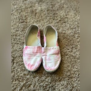 Report women’s tie dye slip Ons